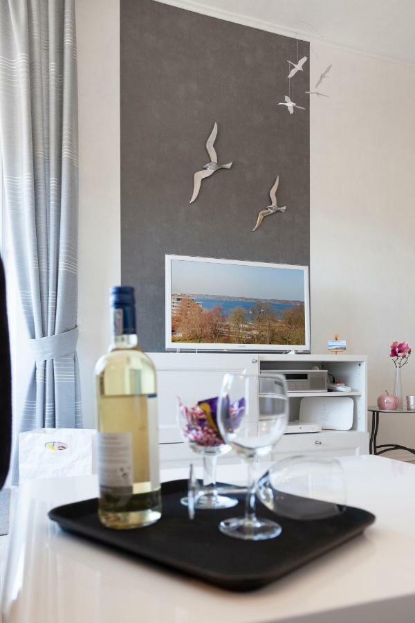Ferienwohnung Seebrise กลึคส์บวร์ก ภายนอก รูปภาพ